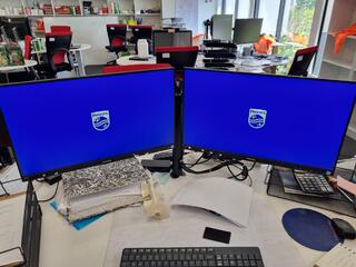 2x Philips 24" IPS Montors w/ Dual Monitor Desk Mount Stand