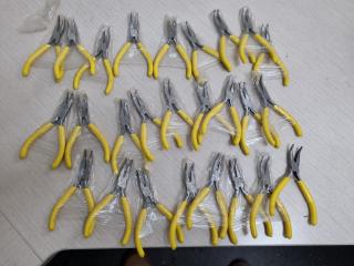 26x Mini Bent Nose Pliers, New