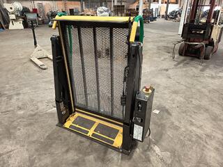 BraunAbility Wheelchair Hoist Model L9181B3351RP-2TC