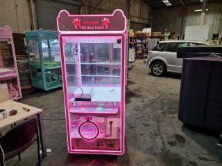 Arcade Coin Operated Claw Gift Vending Machine, Damaged