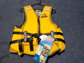 Hutchwilco Aquavest Classic Adult Lifejacket, S, New