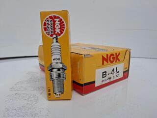 NGK B-4L Spark Plugs × 10