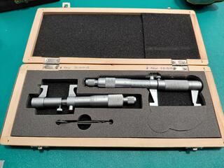 M Internal 50-75 and 75-100 micrometer set