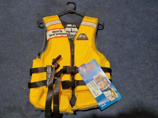 Hutchwilco Aquavest Classic Adult Lifejacket, XS, New