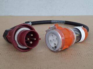 Clipsal 56CR532 32A 5-Pin Plug to Famatel 14308 5-Pin Plug Adapter