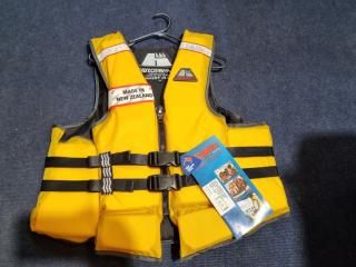 Hutchwilco Aquavest Classic Adult Lifejacket, XL, New