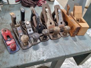 8x Assorted Vintage Wood Hand Planers