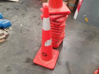 16 Road / Traffic Cones 