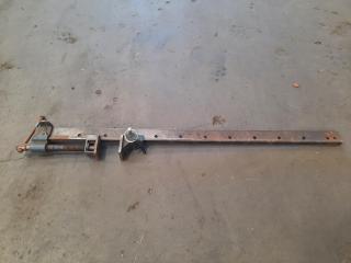 Beam Clamp (930mm)