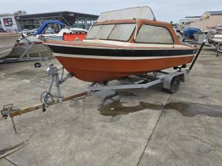 Marlborough Fiberglass Boat with 35hp Evinrude Outboard