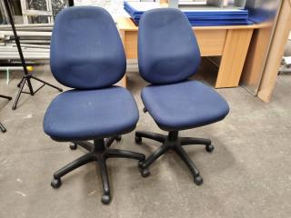 2x Adjustable Office Deak Chairs