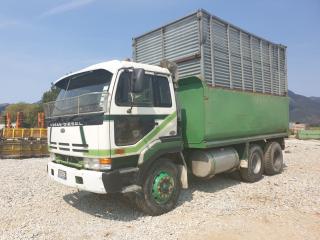 1996 Nissan 6 x 4 Tipper with Silage Box