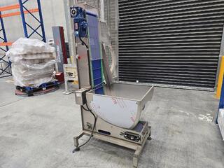 Stainless Steel Incline Conveyor with Hopper 