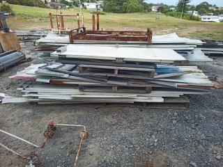 Pallet of Assorted Roofing Steel