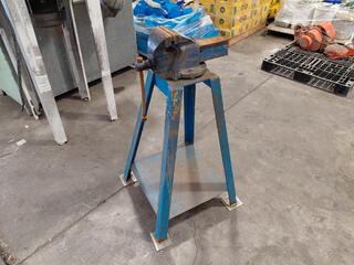 Record No 5 vice on stand