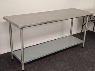 Stainless steel bench with undershelf