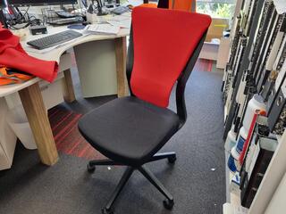 Stylish Red/Black Office Desk Chair