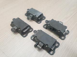 4 x MD500 Door Latchblocks