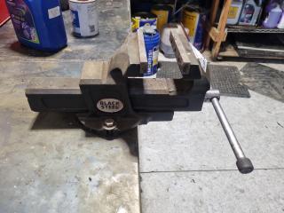 Black Steel Bench Vice