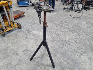 Vintqge Record No.182C Chain Pipe Vice on Heavy Steel Stand