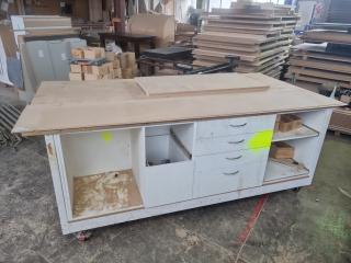 Mobile Workbench with Vice