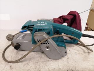 Makita Belt Sander 9924DB