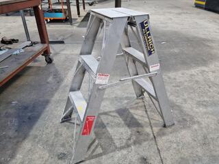 Ullrich Double Sided 850mm Aluminium Step Ladder