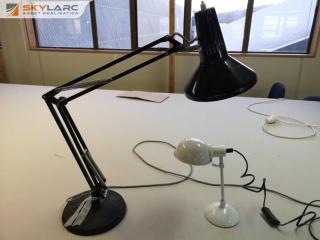 2x Assorted Desk Lamps