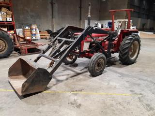 International 454 Tractor with Loader