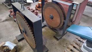 6 Large Tipped Saw Blades with Frame