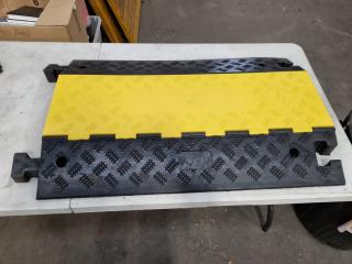 Workshop 3-Channel Rubber Cable Cover, New