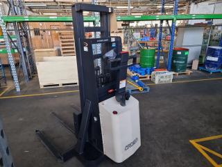 Crown 20MT 800KG Battery Powered Pallet Truck/Stacker