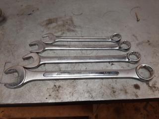 4 x Large Spanners