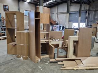 Large Assortmrnt of Uninstalled Kitchen & Bedroom Cabinetry