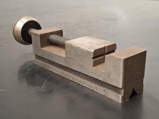 Small metal machine vice