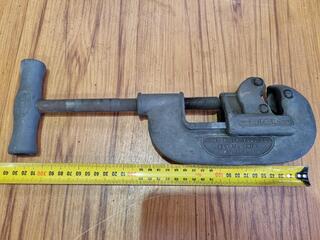 Vintage 1940's-1950's era Ridgid No.1&2 Pipe Cutter w/ Grey Finish