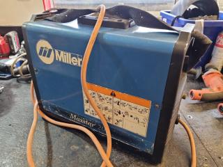 Miller Maxstar 200 Portable Welder