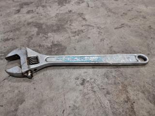 Great Neck 24"-600mm Forged Steel Crescent Wrench