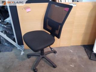 Modern Mesh Back Gas Lift Office Chair