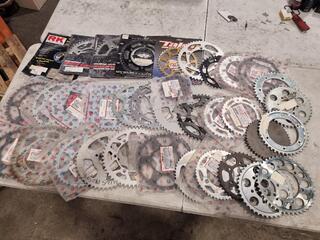 34x Assorted Motorcycle Sprockets