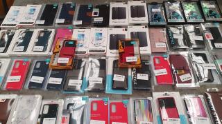 200 Assorted  Samsung Phone Cases