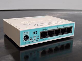 MikroTik hEX RB750Gr3 Router