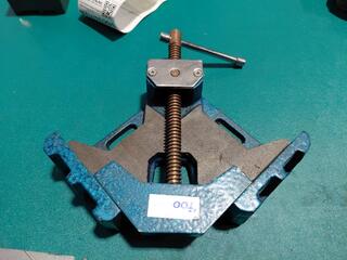 Tooline corner clamp