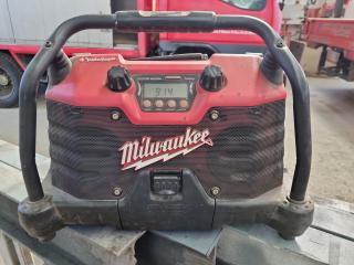 Milwaukee Worksite Radio, Faulty?