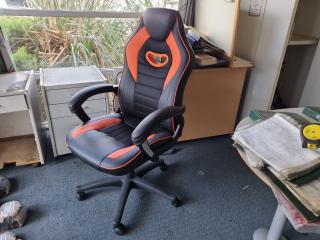 Stylish Office Desk or Gaming Chair