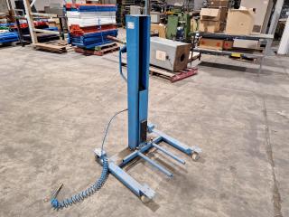 Summit YCW-200 Pneumatic Wheel Lifter