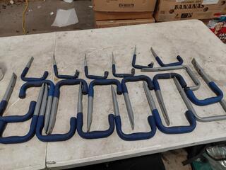 Mixed lot of metal storage hooks