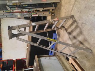 Ulrich Aluminum A-Frame Ladder (1.7M -150KG)