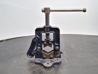 Record 91 1/2 pipe vice