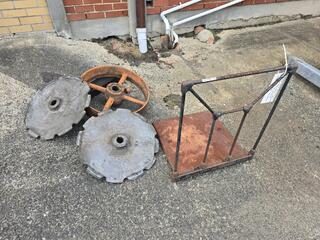 Vintage Wheels and Cast Base Assortment